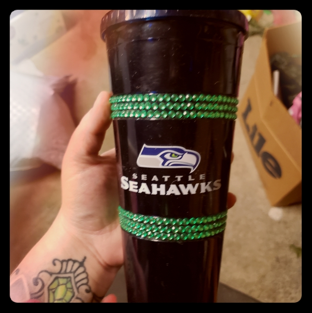 Seahawks tumble cup with lid/straw